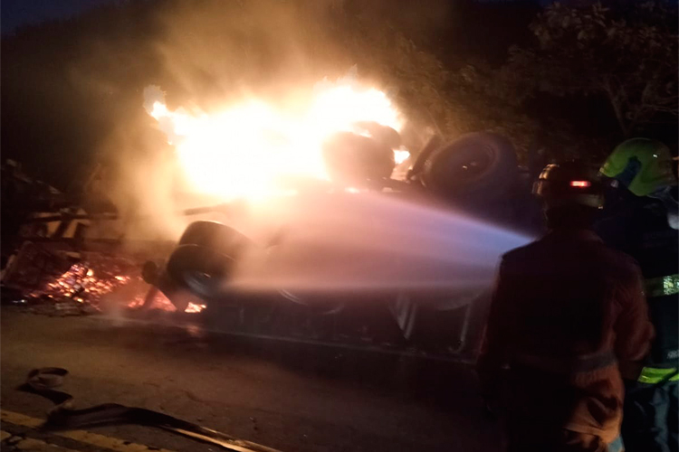 fogo bombeiros2