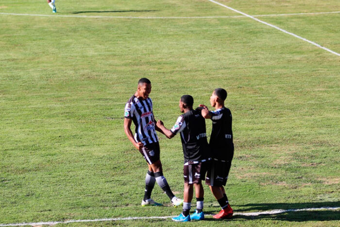 De ligação ao gol na estreia, zagueiro aposta em crescimento com o Tupi e mira o NAC 1 guilherme pannain tupi ipatinga