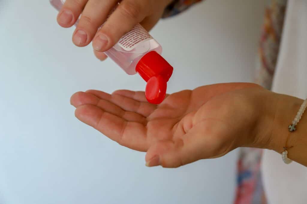 Sabonetes íntimos, devemos ou não usar? 1 hand washing 4996426 1920