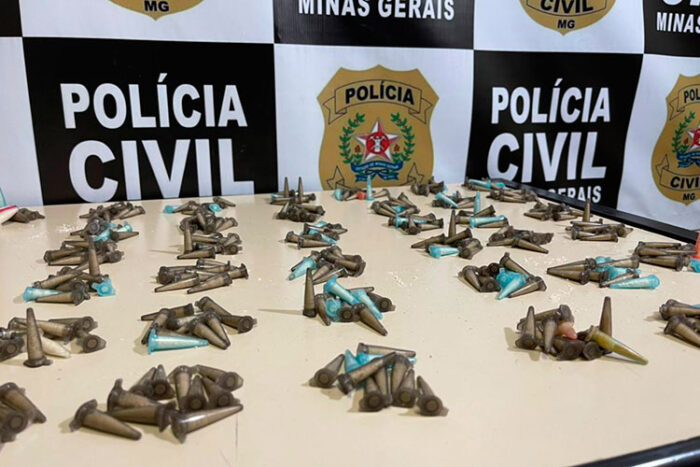 Polícia Civil realiza ações de combate ao tráfico de drogas nas regiões Sul e Oeste 2 pinos