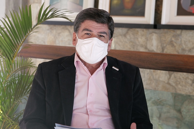 Imagem: Cesar recebe o jornalista Wilson Cid