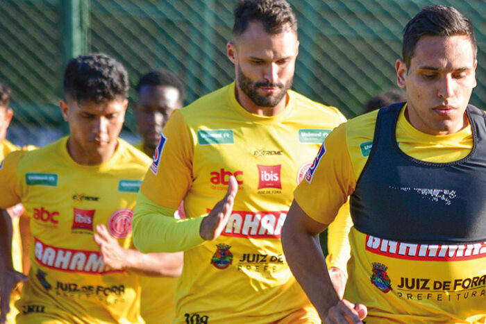 Baeta tenta manter desempenho defensivo e otimizar ataque contra o Guarani 1 treino baeta by jessica pereira