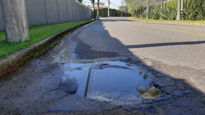 Vazamento de esgoto causa mau cheiro no Novo Horizonte 1 vu23.07