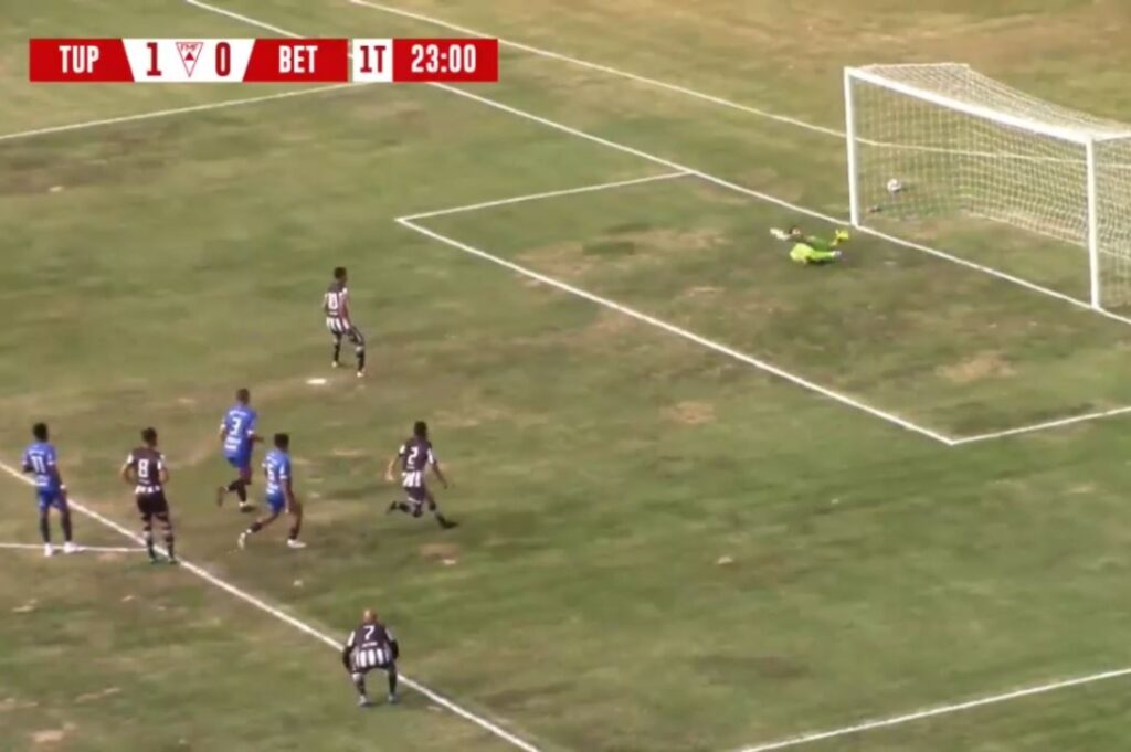 Tupi tem dois expulsos e sofre empate do Betim aos 53 do segundo tempo 1 1 jogo tupi by fmf e1628368095696
