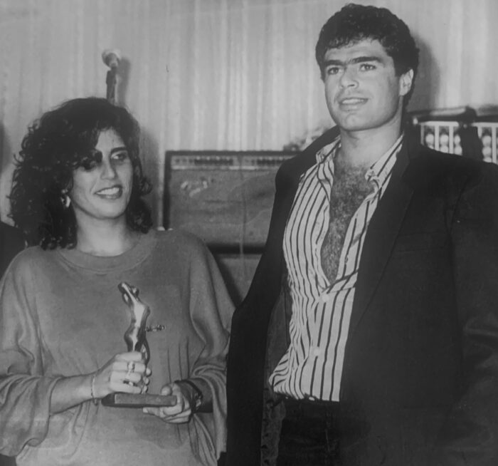 O charme de Luísa Rocha no clima do inverno 2 Os irmãos Cláudia e Marcus Calixto na festa Belas & Feras, em 1988