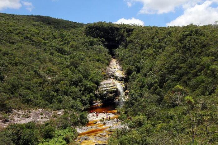 Parque Estadual do Ibitipoca amplia visitação para 100% da capacidade 1 Cachoeira dos Macacos Parque Ibitipoca foto Leonardo Costa
