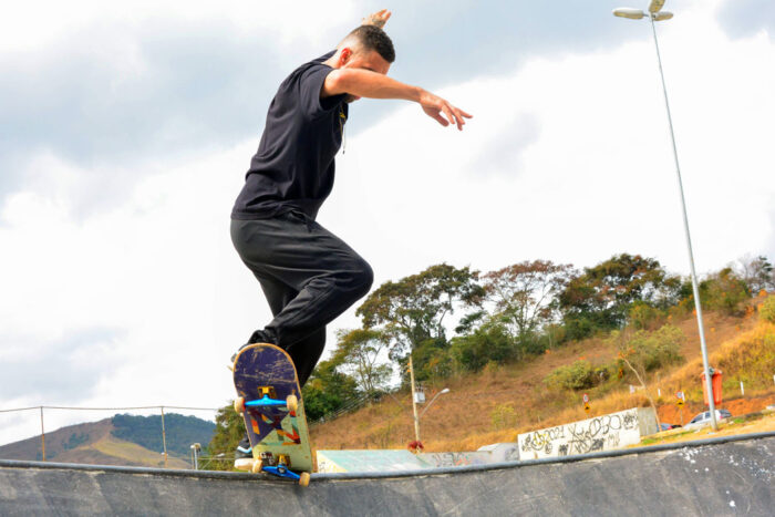 Procura aumenta, mas skatistas buscam incentivo em JF 3 FOTO01 Personagem Yuri Pista Skate Bairro Linhares Foto Jessica Pereira 8