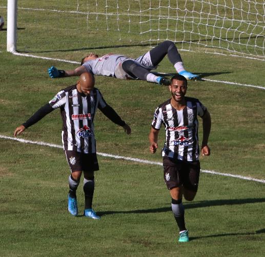 Tu Tu Albert gol foto Leonardo Costa