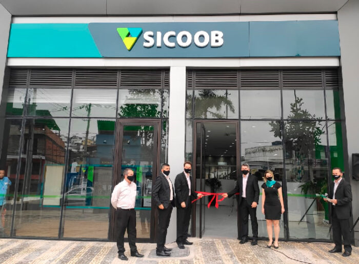 Sicoob Credicaf abre mais uma agência em Juiz de Fora 1 Inauguração da segunda agência Sicoob Credicaf em Juiz de Fora, no dia 9 de agosto, no Bairro São Pedro