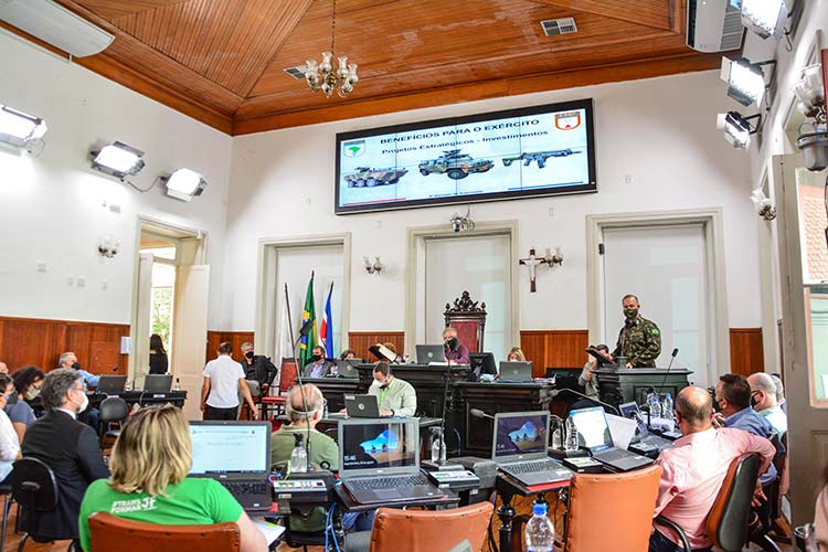 Audiência pública discute permanência de quartéis em Juiz de Fora 1 audiencia exercito quartel juiz de fora by jessica pereira