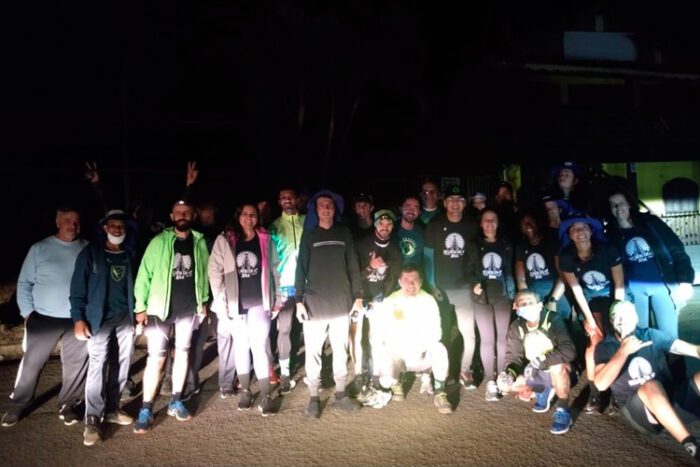 Grupo de corrida completa revezamento de 304km de JF até Aparecida 1 esporte
