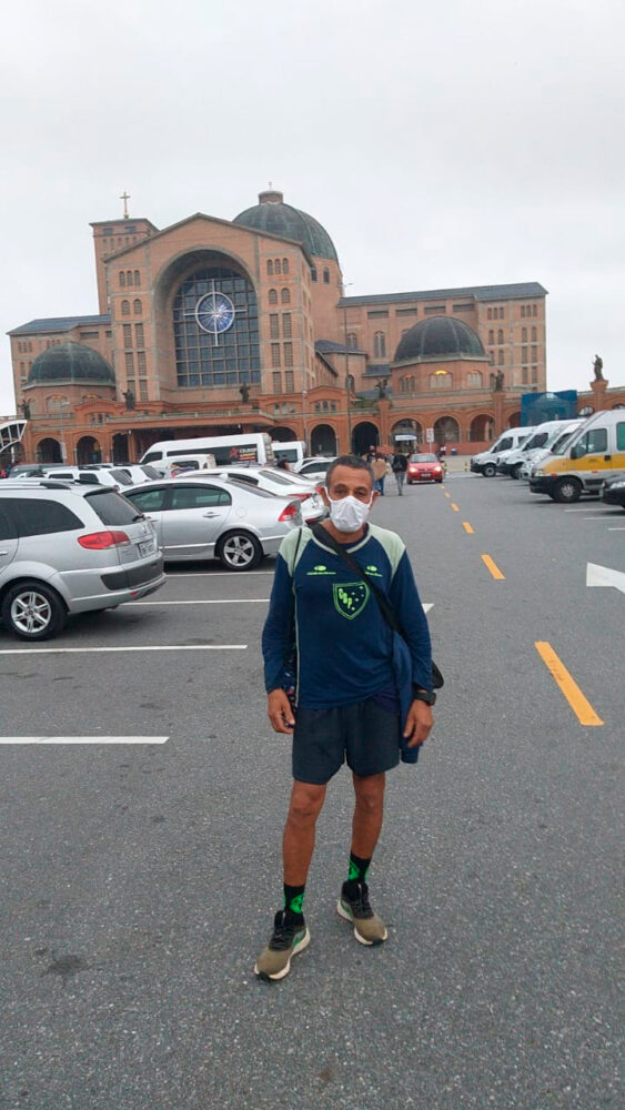Grupo de corrida completa revezamento de 304km de JF até Aparecida 2 esportee2
