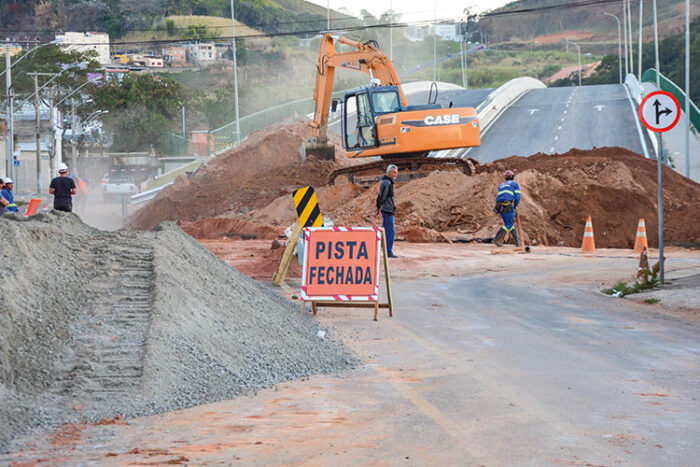 obras viaduto by jessica pereira