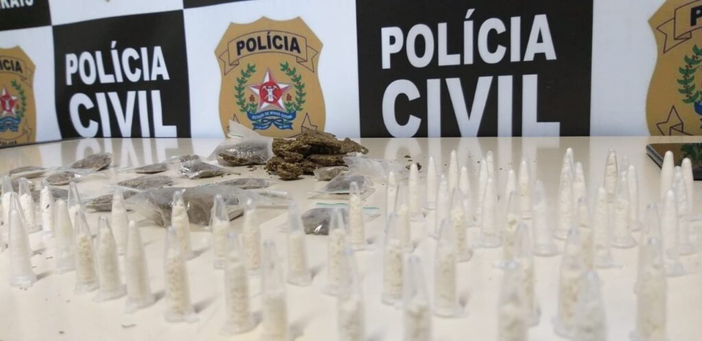 pc apreende maconha e cocaina by policia civil de minas gerais
