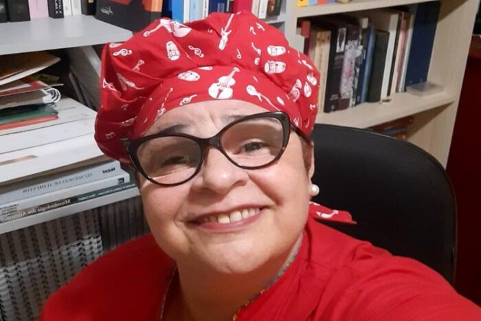 tania bicalho celebra lancamento de seu primeiro album