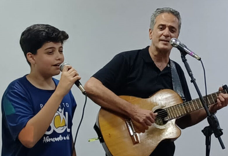 Bertrand com o filho 290921 Bertrand com o filho 290921