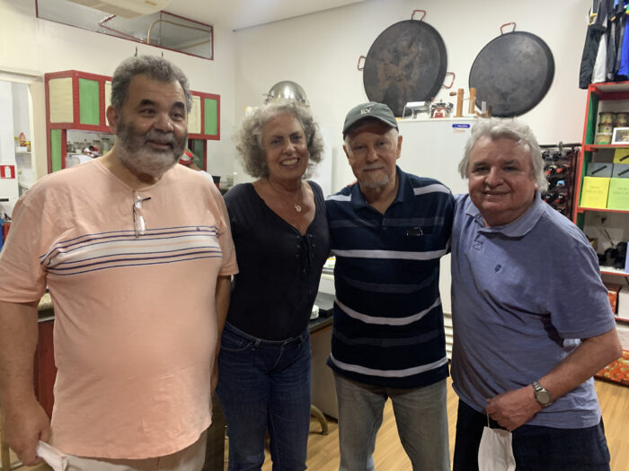 Edson de Souza, Tereza Cristina e Guilherme Lacerda e Márcio Itaboray na Cantina do Bexiga 1 Edson de Souza, Tereza Cristina e Guilherme Lacerda e Márcio Itaboray na Cantina do Bexiga