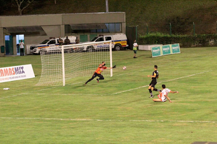 'É tudo ou nada': Baeta recebe o Democrata-GV pelo quadrangular final do Módulo II 1 Tupynambas foto Guilherme Pannain Assessoria P2
