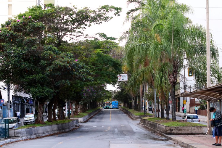Dois + celebra os 40 anos da Tribuna revisitando reportagem da 1ª edição 2 avenida-rio-branco-porção-sul-by-fernando-priamo
