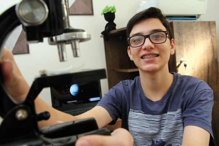 127 alunos de JF conquistam medalhas nas Olimpíadas Brasileiras de Astronomia 1 henrique oba bye fernando