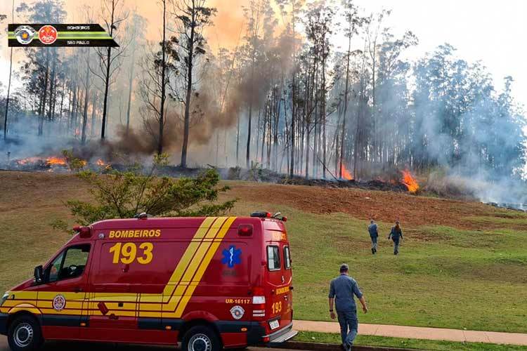 Avião cai em Piracicaba e deixa sete mortos 1 queda de aviao em piracicaba divulgacao corpo de bombeiros sp 1