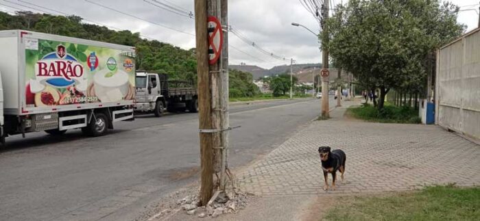 Poste danificado causa apreensão na Brasil 1 vu22.09