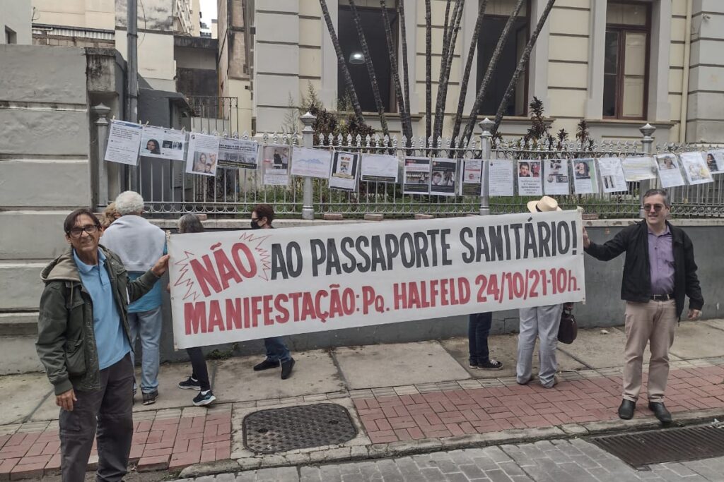Movimentos fazem manifestações contra o passaporte vacinal em JF 2 3ato passaporte sanitario no parque halfeld by marilene raquel e1634917800389