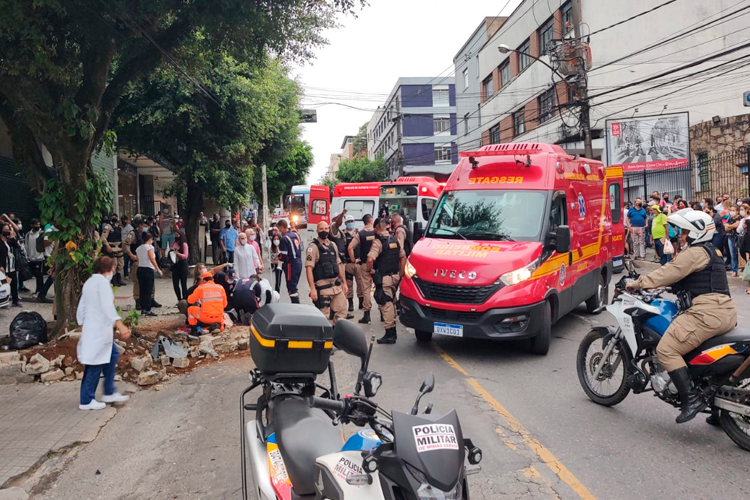 Vítimas de atropelamento na Andradas permanecem internadas com quadro estável 1 acidente