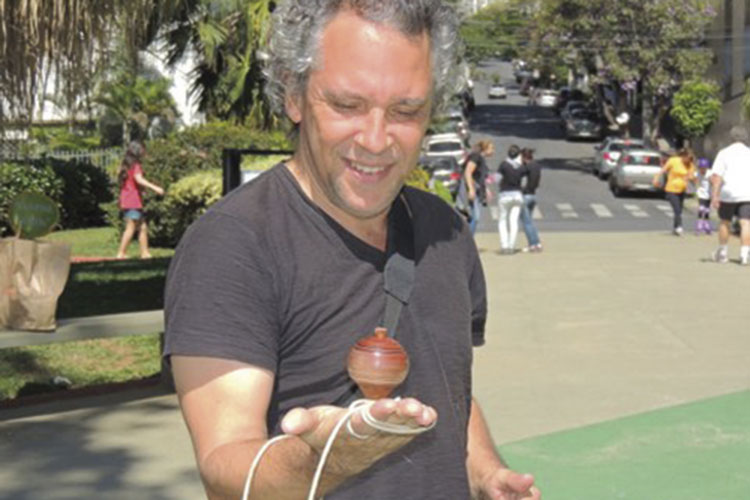 brincar_mestre_roquinho-(2) brincar_mestre_roquinho-(2)