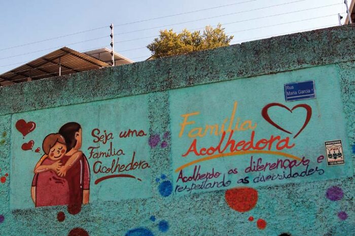 Serviço de acolhimento de crianças e adolescentes busca famílias parceiras em JF 3 familia acolhedora casa by priamo