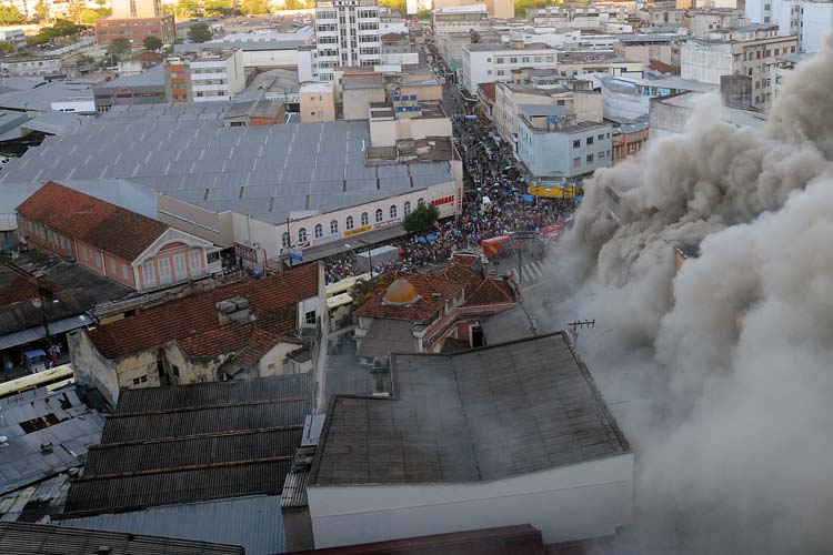 Dez anos após incêndio no Centro de JF, vítimas lutam por indenização na Justiça 2 incendio