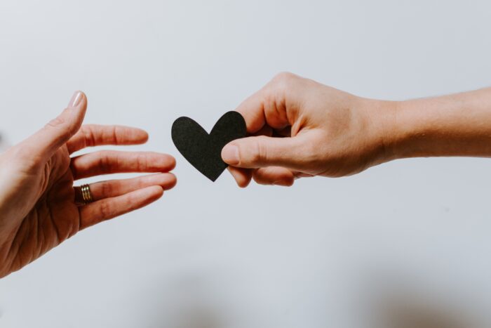 OMS lança Guia de Gestão de Depressão Perinatal 2 kelly sikkema XX2WTbLr3r8 unsplash