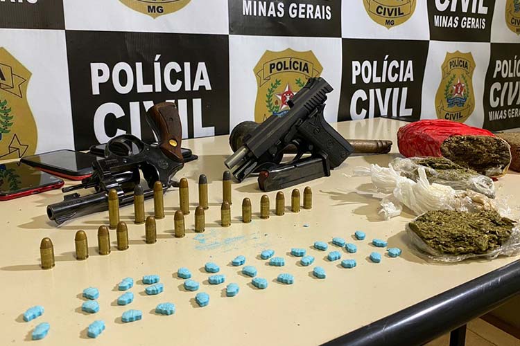 Quatro homens são presos em operação no São Mateus e Santa Efigênia 1 operacao a praca e nossa by policia civil
