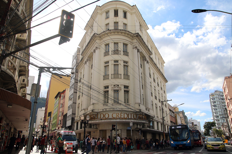 Visita guiada mostra a cidade que conta as histórias apagadas 2 nosso povo nossa vila