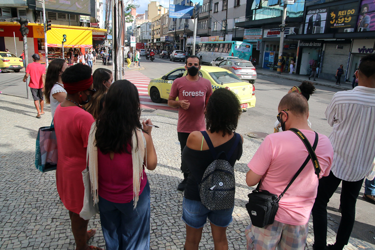 Visita guiada mostra a cidade que conta as histórias apagadas 4 nosso povo nossa vila