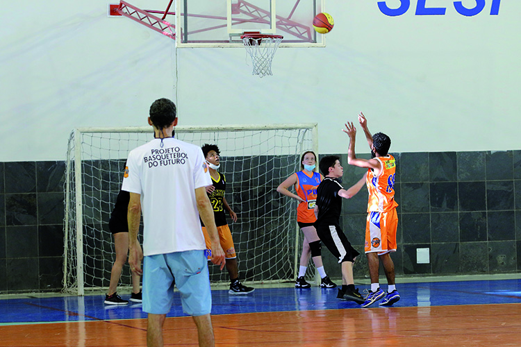 Basquetebol do Futuro tem apoio do Sesi para ampliar projeto 1 Basquetebol do futuro fernando priamo 3 post