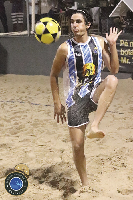 Atletas da região disputam torneio de futevôlei feminino em JF 2 futevolei marquinhos.jpg2