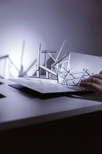 Exposição 'Mecanografia', de Fabrício Carvalho, inaugura Sala da Casa 2 mecano 1