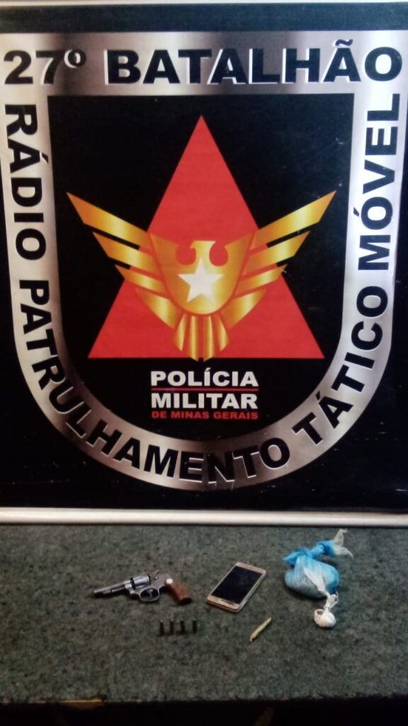 Homem é preso após ameaçar ex de morte e mandar foto de arma para ela 2 tatico movel 1