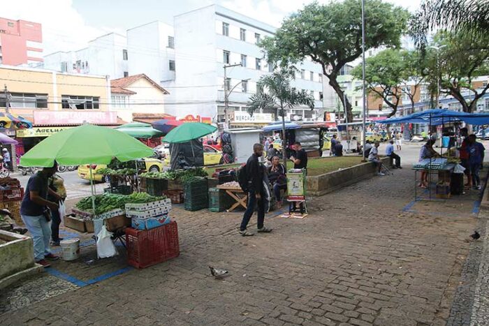Ambulantes reclamam das vendas no primeiro dia na Praça do Riachuelo 2 transito getulio vargas ambulantes by fernando priamo 3
