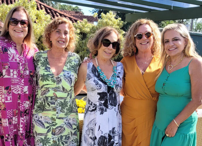 A elegância de Aline Garcia 2 Myrliane Leão, Márcia Baptista de Oliveira, Neide Magalhães (comemorando aniversário), Cida Gomes e Beth Castro no Itanhangá Golf Club, no Rio