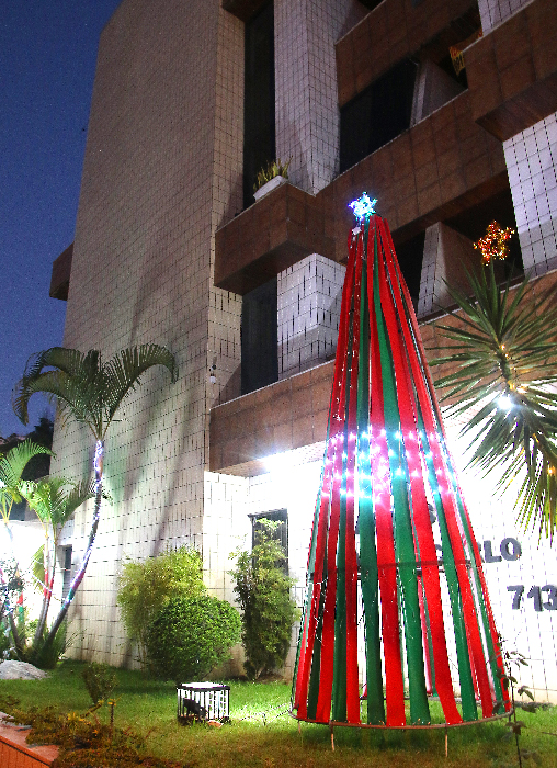 Decoracao Natal Predio Cascatinha fernando priamo 9