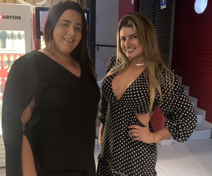 Jéssica Nazareth e Laura Finamore clicadas na noite da El Toro Steakhouse 2 Jéssica Nazareth e Laura Finamore clicadas na noite da El Toro Steakhouse