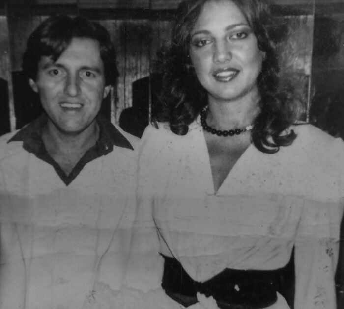 Nayara Marques realça sua exuberância pelas lentes de Betto Lopes 2 Flash Back Júlio Zanini e Marta Salgado (ele, aniversariante deste domingo) em 1980, no concurso Miss Minas Gerais, onde ela ficou em segundo lugar e levou o título de Miss Interior