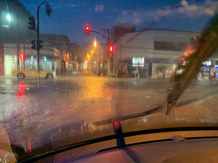 Temporal causa problemas em diferentes regiões de Juiz de Fora 1 WhatsApp Image 2021 12 13 at 18.51.37 e1639438100864