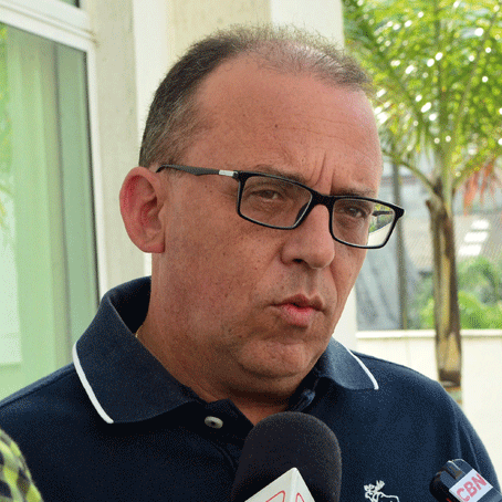 emerson beloti economia