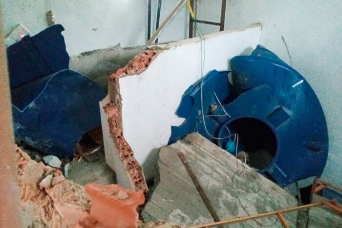 queda caixa dagua bombeiros divugacao