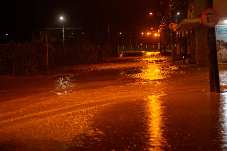 Em 13 dias, acumulado de chuvas em JF ultrapassa o esperado para janeiro 1 chuva avenida jk by renan ribeiro