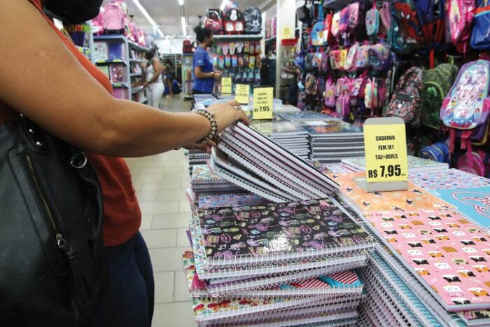 Confira as dicas para fazer a compra do material escolar em 2022 1 material escolar by fernando priamo