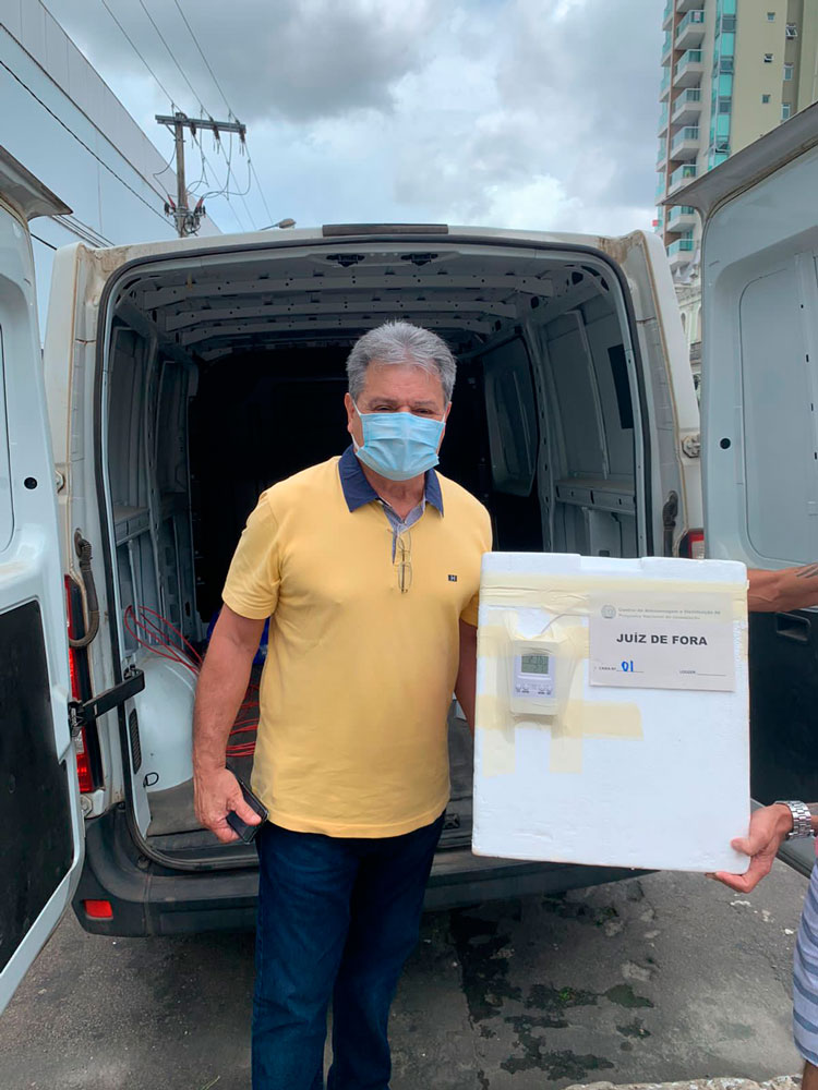 Primeiras doses de vacinas pediátricas contra a Covid chegam a JF 1 vacinaJF